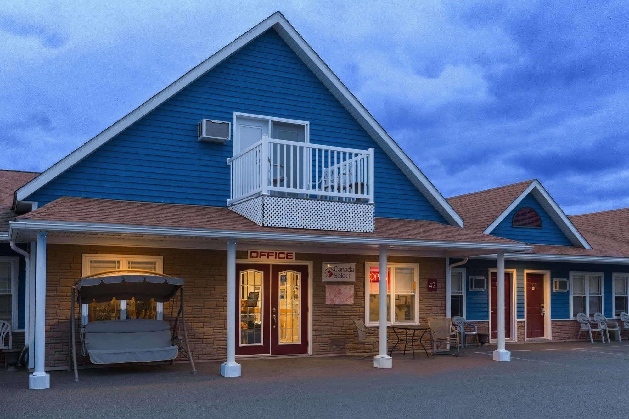 Travelodge By Wyndham Fredericton Buitenkant foto